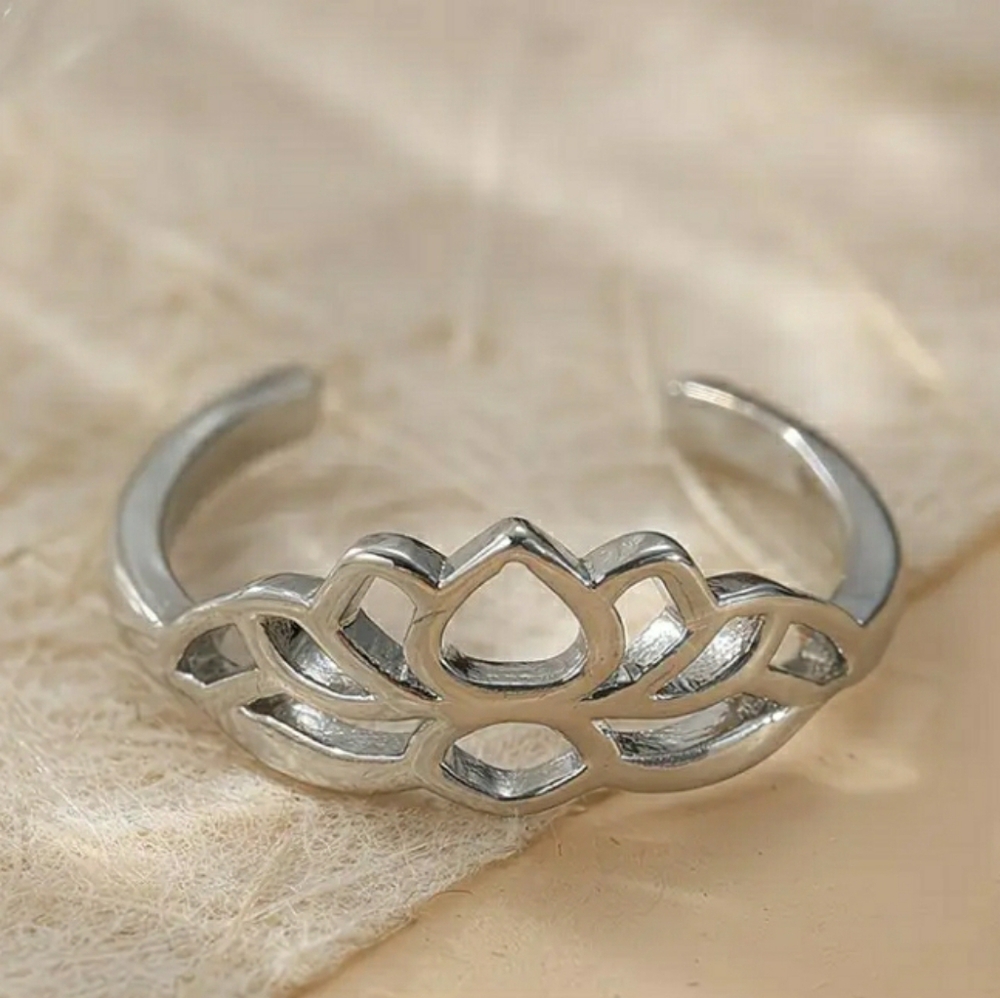 Lotus Toe Ring Silver Adjustable or Finger 🤍 NEW - Picture 5 of 9